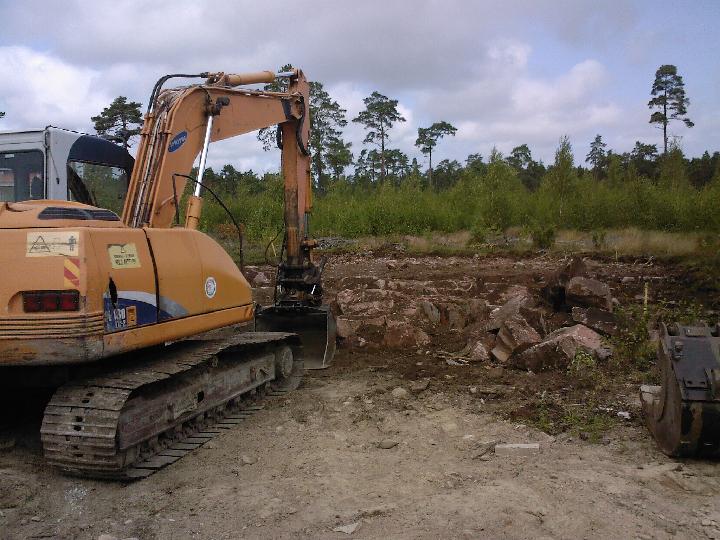 lofstrom 1 20.jpg - här börjas med att rengöra berget